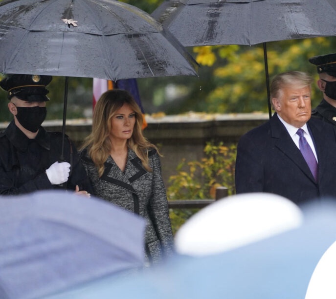 melania trump in dolce gabbana per il veterans day