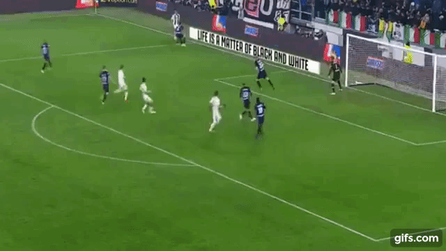 Calcio, il Sassuolo solo al comando. In attesa di Napoli e Milan. Il Bologna vince in casa della Samp. E l’Inter vince da&nbsp;Inter