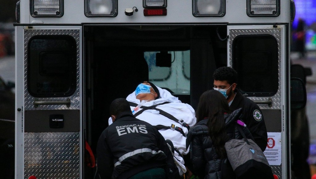 Emergenza Covid, a New York 650 cadaveri in camion&nbsp;frigo