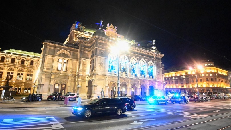 Vienna, tre morti e molti feriti per attacco di un commando&nbsp;terroristico