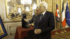 Covid: Mattarella si sottoporrà a vaccino appena&nbsp;possibile