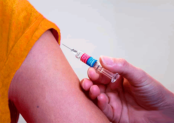 Covid, Speranza: ‘A gennaio vaccinazioni’. Dieci milioni di dosi&nbsp;iniziali