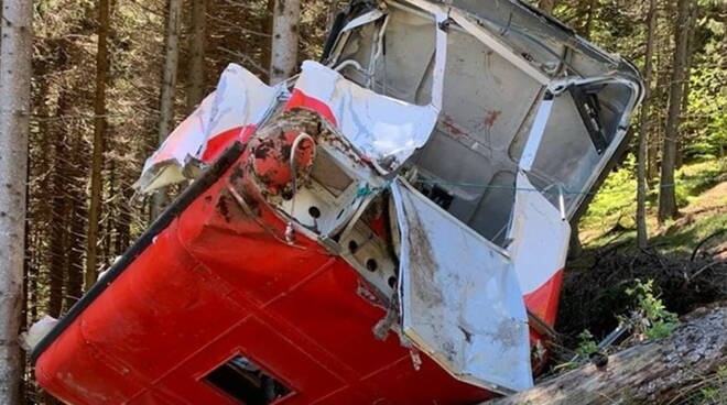 Funivia Mottarone, per il “forchettone” 3 fermi nella notte: freno manomesso per aggirare&nbsp;anomalia