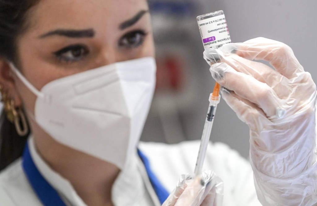 Dopo Camilla un’altra morte sospetta: trombosi a 54 anni dopo la prima&nbsp;dose