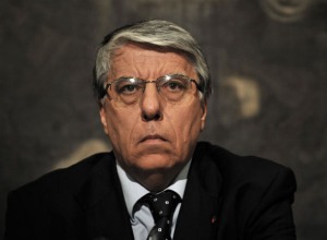 Prof. Giovanardi: “Alle persone sane sconsiglio questo vaccino: i rischi superano i&nbsp;benefici”
