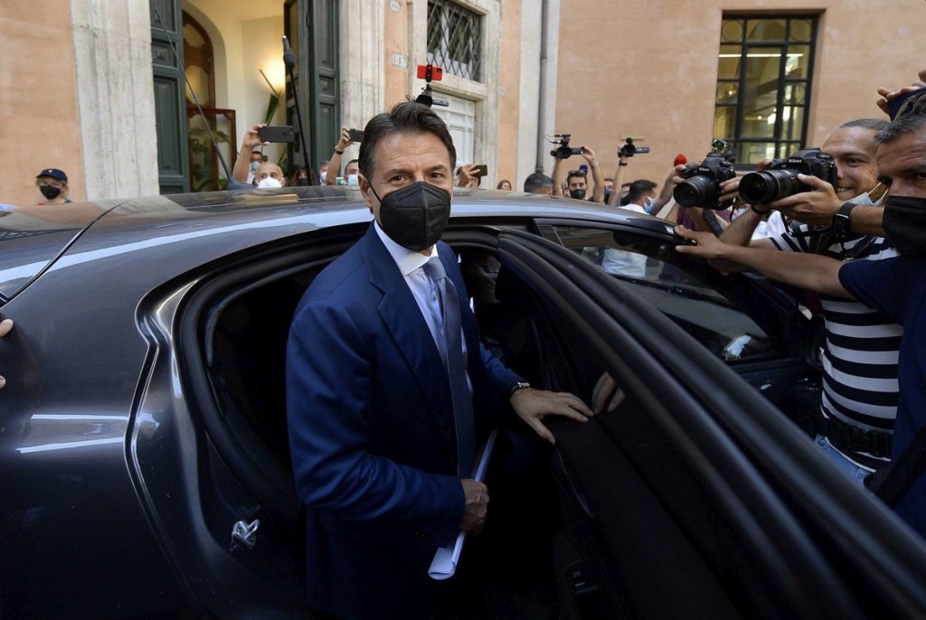 M5s, Grillo: “Stiamo uniti, non sono padre-padrone ma ho agito col&nbsp;cuore”