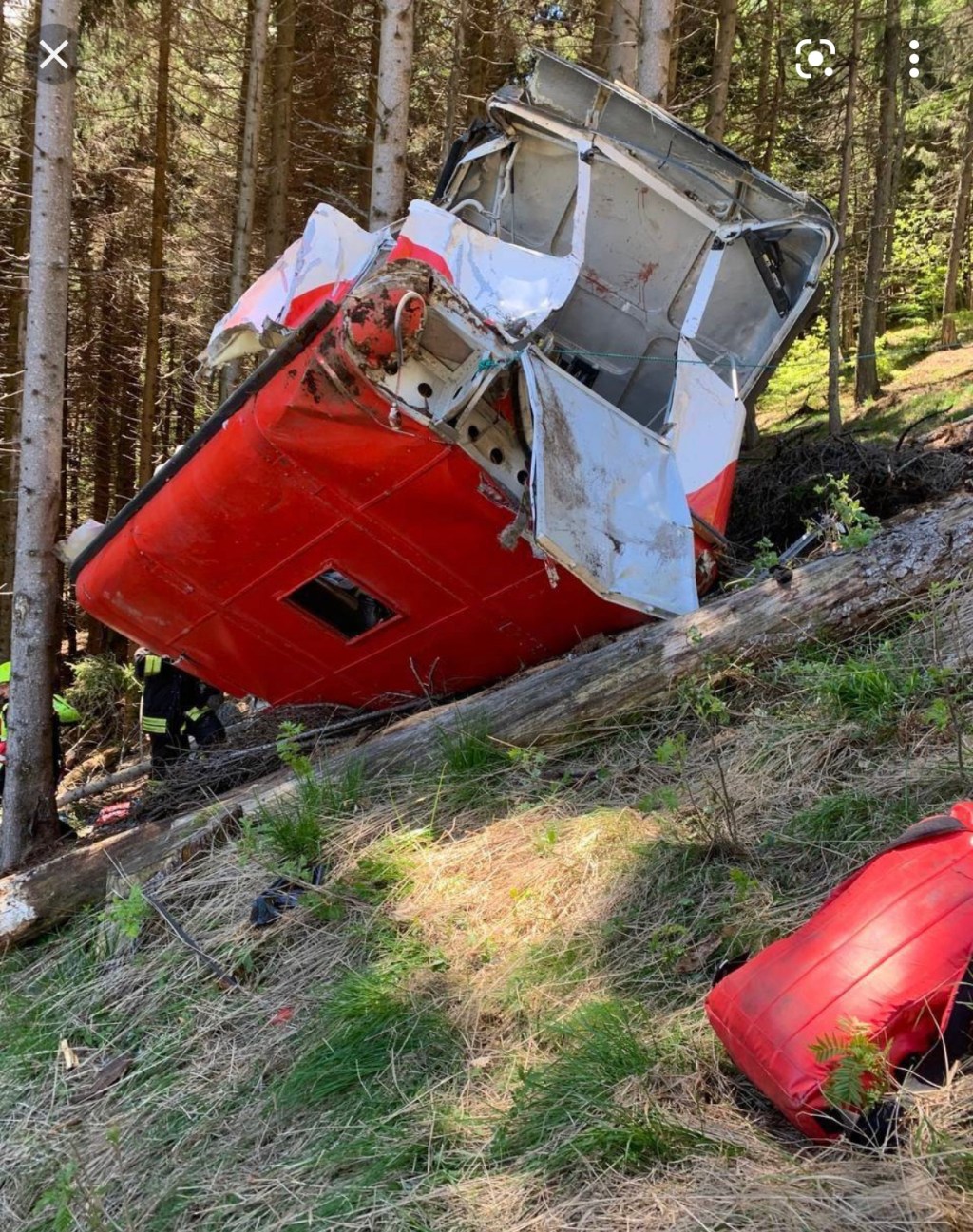 E’ caduta una cabina della funivia Stresa-Mottarone”: la drammatica telefonata del 118 ai&nbsp;carabinieri