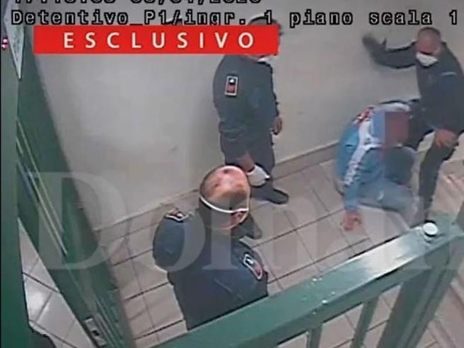 Violenze in carcere, la denuncia di un detenuto: “Così è morto&nbsp;Halimi”