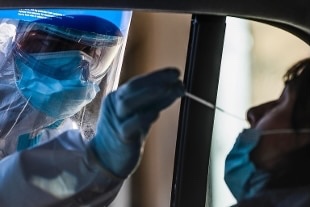 Coronavirus. In Italia 2.898 nuovi casi e 11 morti. 205.602 test in 24 ore, cresce tasso&nbsp;positività