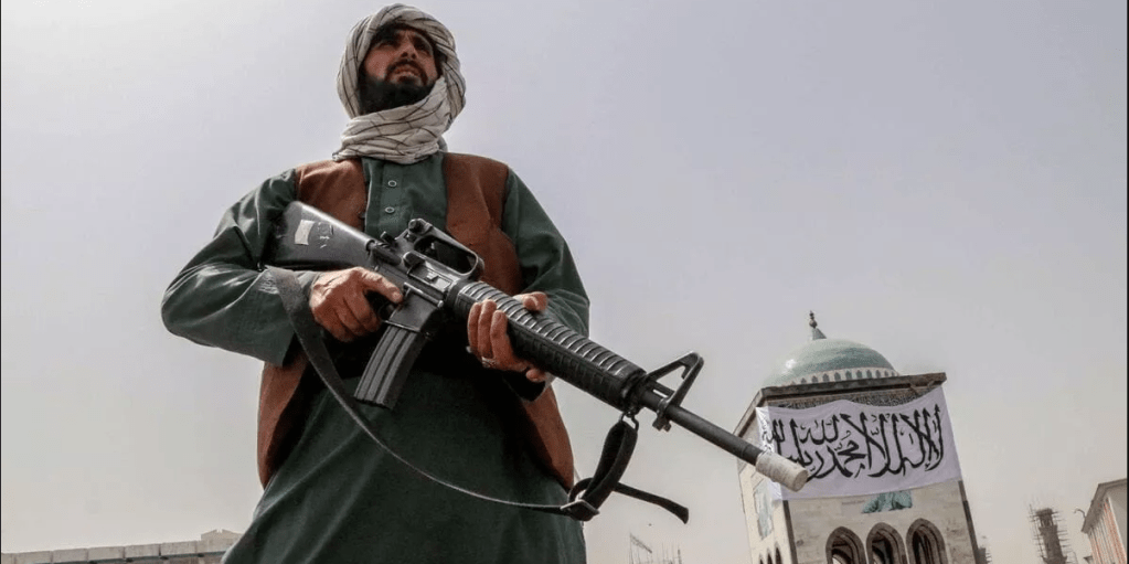 Afghanistan, portavoce talebani: ‘Se gli Usa resteranno oltre il 31 agosto reagiremo’