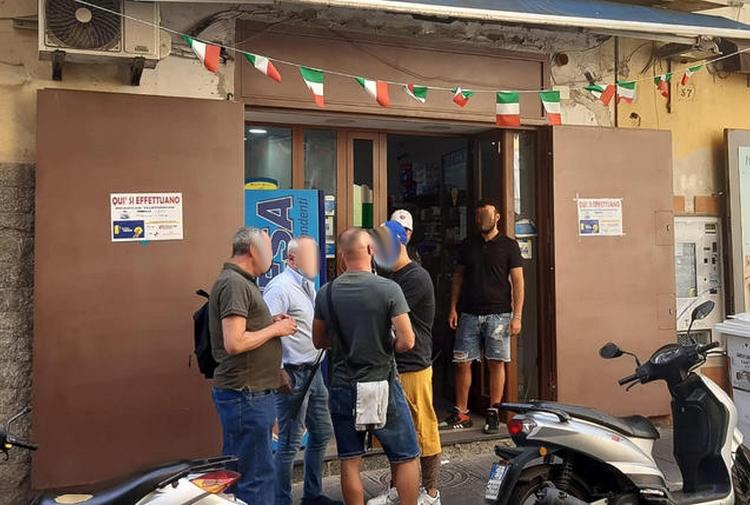 Gratta e Vinci, risolto il caso del tabaccaio-ladro: “Dove aveva messo il biglietto”, come si è fregato da&nbsp;solo