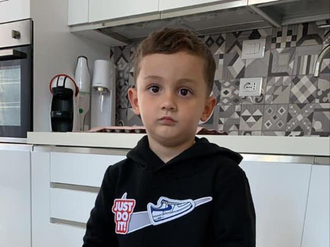 Samuele Gargiulo, caduto dal balcone a Napoli. Mariano Cannio, dopo la tragedia, era uscito di casa in&nbsp;silenzio