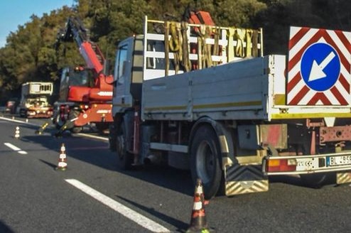 Investito mentre lavora su autostrada A14, muore&nbsp;operaio