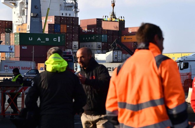 Green pass: Trieste, protesta al porto 5mila&nbsp;manifestanti