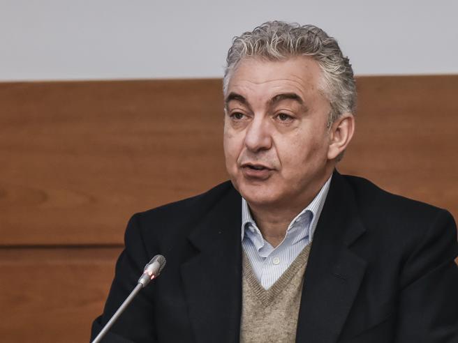 Mascherine cinesi, ex commissario Domenico Arcuri indagato per abuso d’ufficio e peculato. Chiesta l’archiviazione per l’ipotesi&nbsp;corruzione